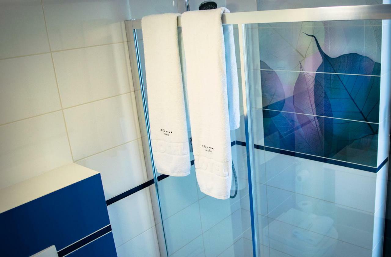 Axel Boutique Jacuzzi & Sauna Dziwnów Eksteriør billede